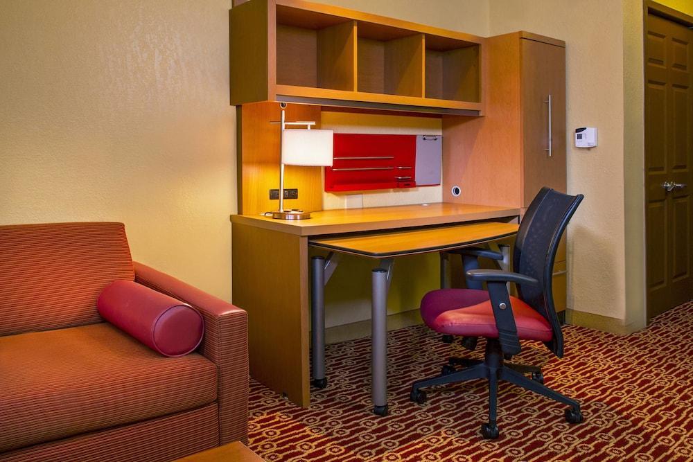 Sonesta Simply Suites פולס צ'רץ' מראה חיצוני תמונה