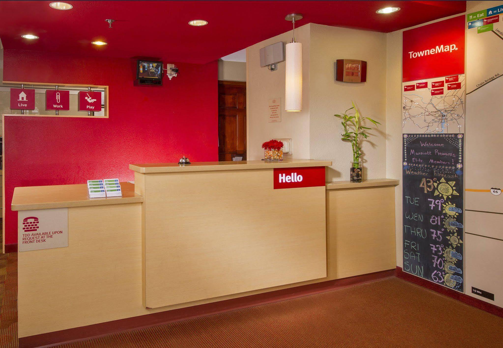 Sonesta Simply Suites פולס צ'רץ' מראה חיצוני תמונה