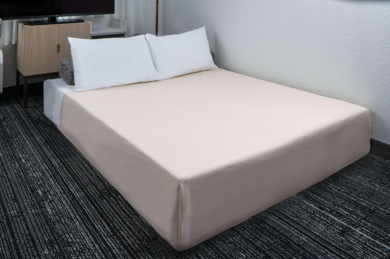 Sonesta Simply Suites פולס צ'רץ' מראה חיצוני תמונה