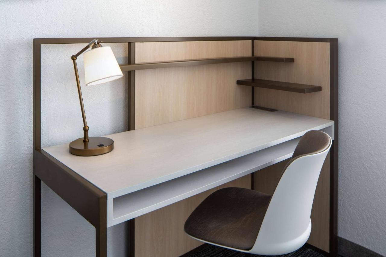 Sonesta Simply Suites פולס צ'רץ' מראה חיצוני תמונה