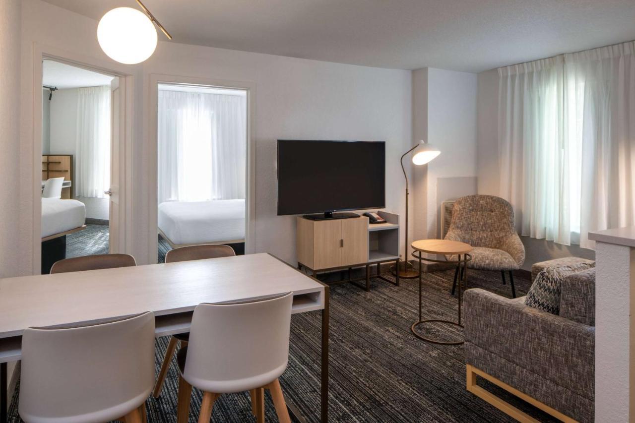 Sonesta Simply Suites פולס צ'רץ' מראה חיצוני תמונה